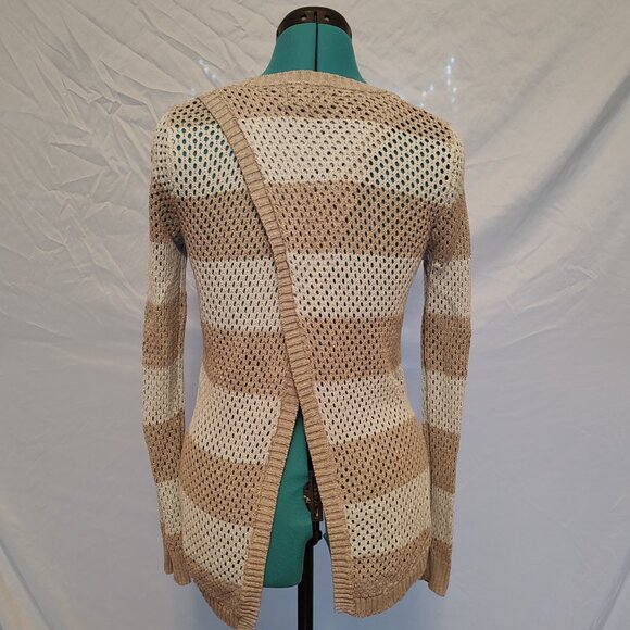 Olive+Oak Open Back Sweater - Picture 2 of 4